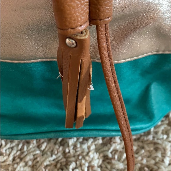 NWT Small Bucket Crossbody Bag - Picture 5 of 6